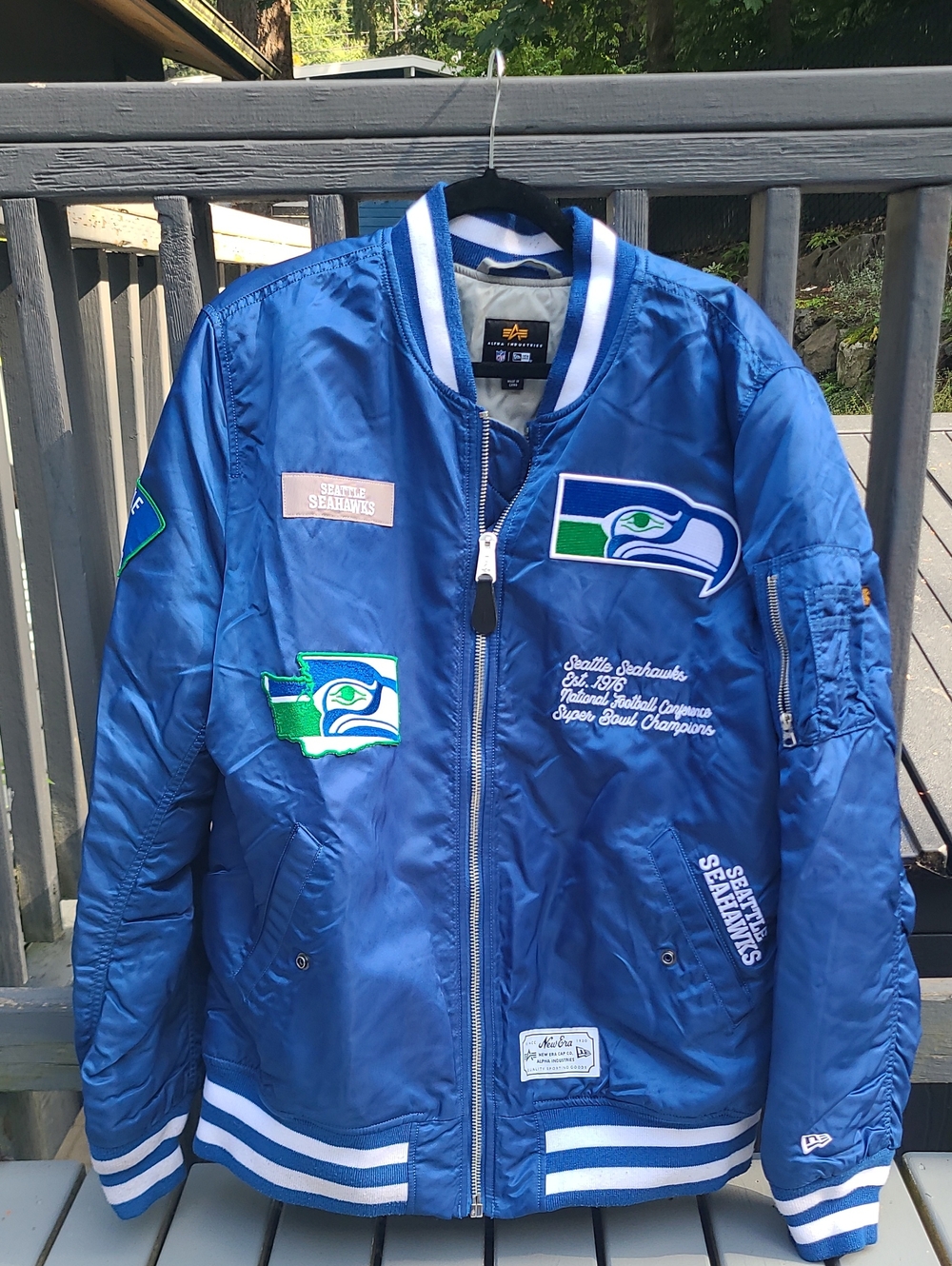 Men's Royal Blue Team Bomber Jacket Seahawks XL -Alpha Industries